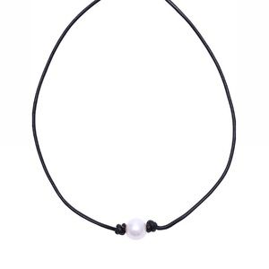 Pearl necklace 16’’ black